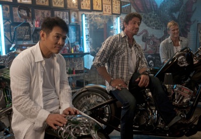 Jet Li  junto a Sylvester Stallone y Dolph Lundgren en "The Expendables". El actor chino ha participado de todas las entregas de la franquicia de acción aunque en la segunda su tiempo en cámara fue más reducido.